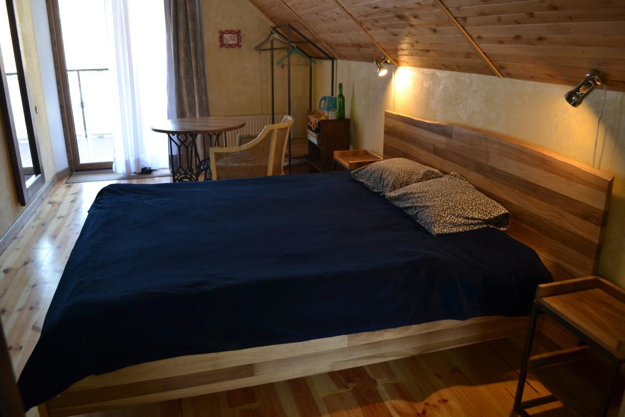 Romantic Guest House Kamjanez-Podilskyj Exterior foto